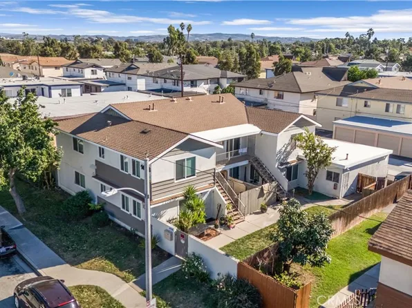1033 Mission Dr, Costa Mesa, CA 92626