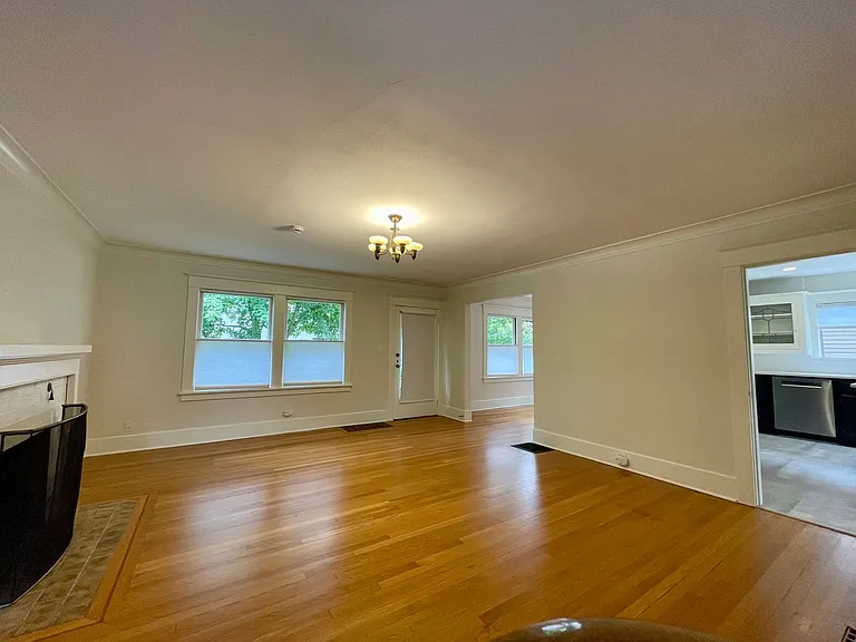 2409 NW Raleigh St — Photo 22