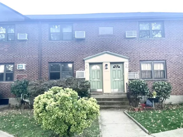 57-21 246 Crescent 1FL, Douglaston, NY 11362