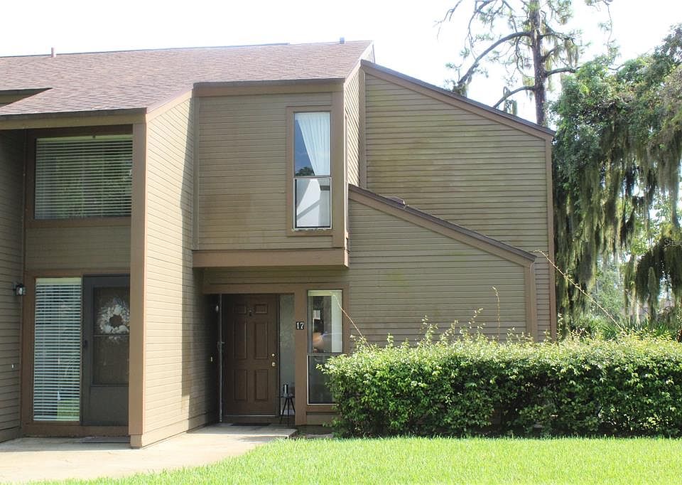 1st image of 17 OXFORD LANE #17