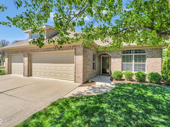 5666 Augusta Woods Dr, Plainfield, IN 46168