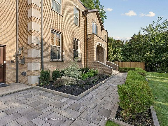 3rd image of 1 Versailles Ct