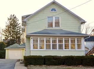 515 Washington Pl, Sycamore, IL 60178