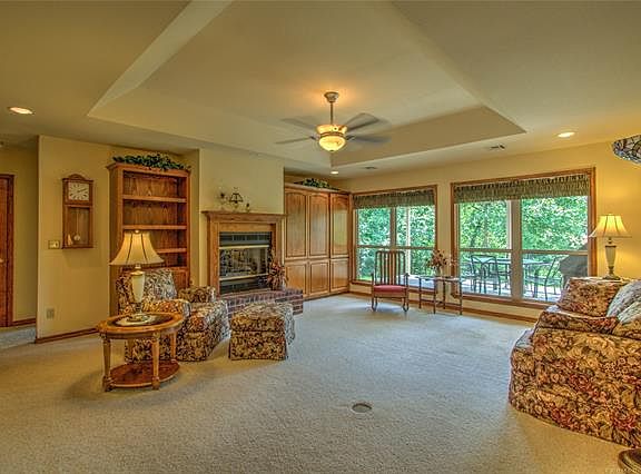 4th image of 3530 Crestview Ln