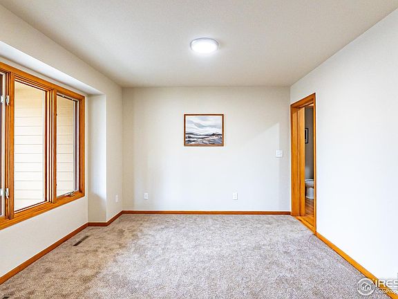 5th image of 838 Ashford Ln