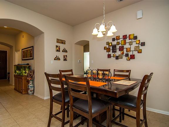 3rd image of 8211 Medio Vista Ln