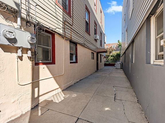 3rd image of 1306 7th St