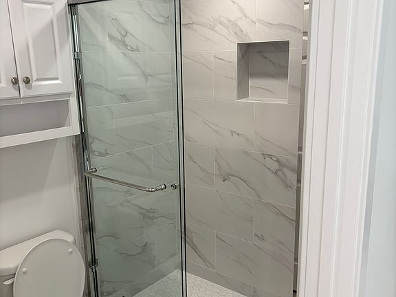 2nd image of 5561 Bonner Ave APT 11