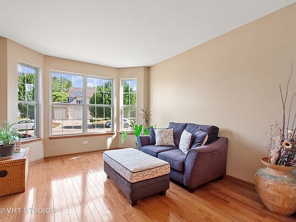 4th image of 20430 Essex Ct
