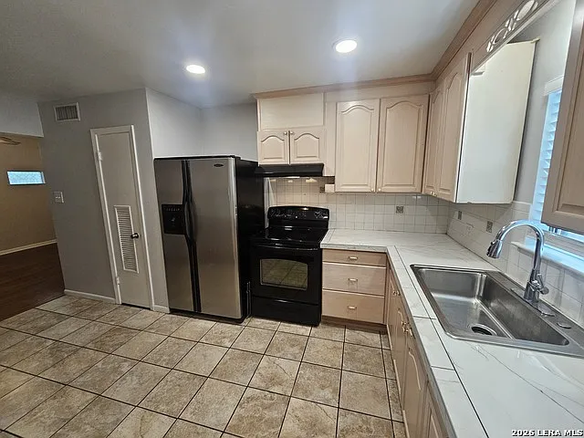 235 Sunnyland Dr #237 — Photo 3