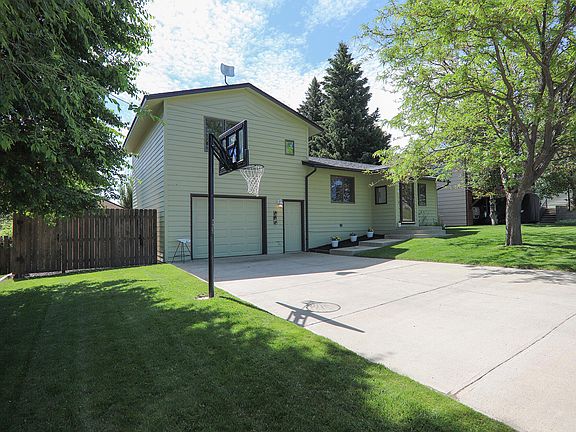 2nd image of 609 Klondike Dr