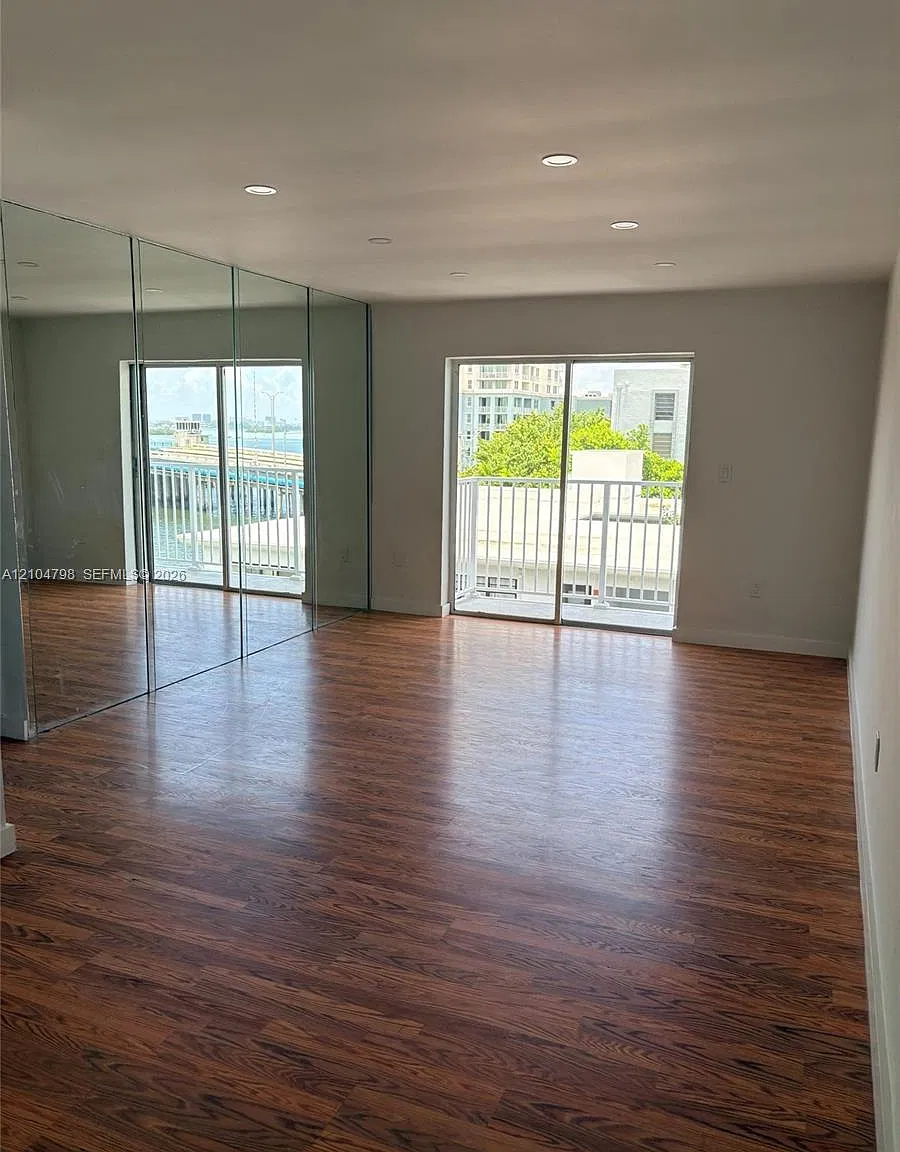 Miami Bayview Condo — Photo 4