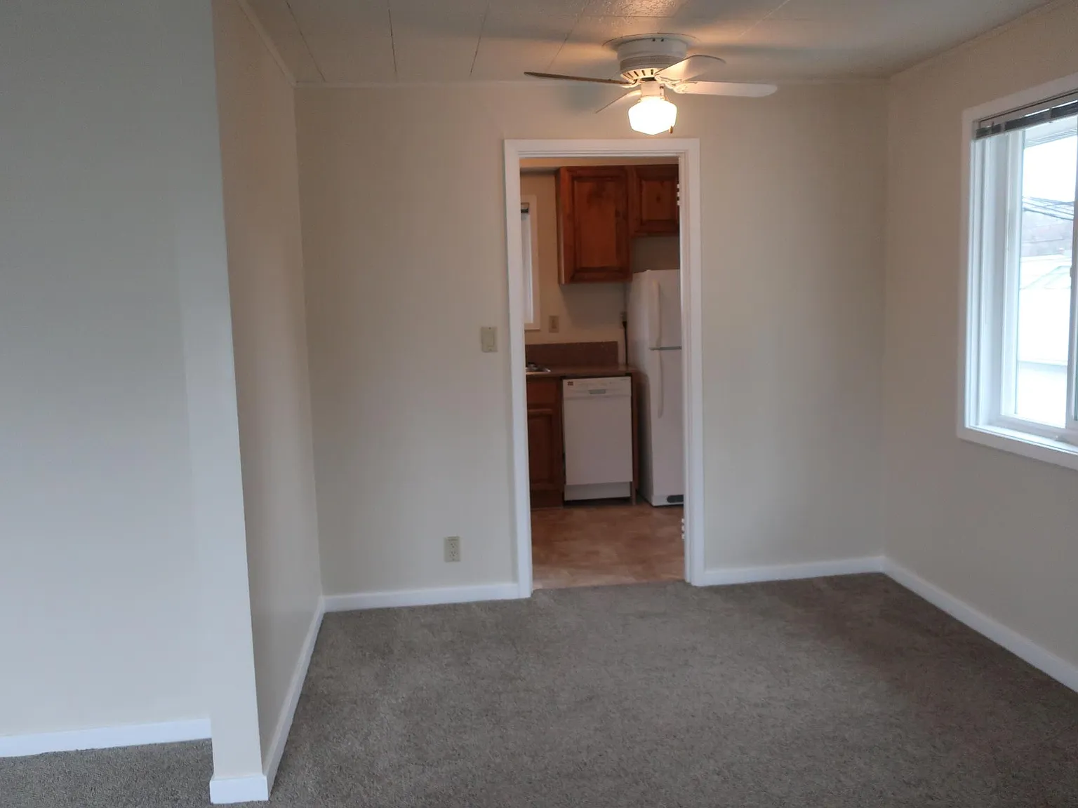 1 bed, 501 sqft, $1,300 — Photo 4