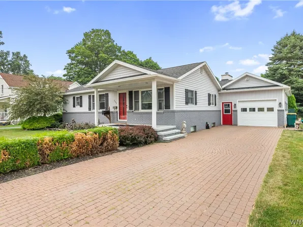 111 W Court St, Warsaw, NY 14569