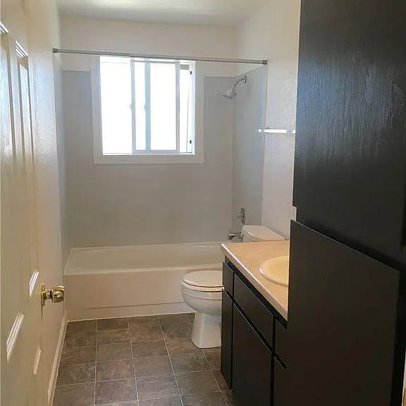 1515 W Casino Rd #E5 — Photo 18