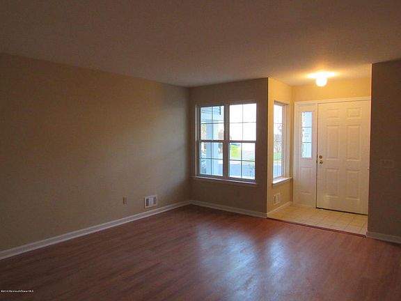 3rd image of 3903 Galloping Hill Ln