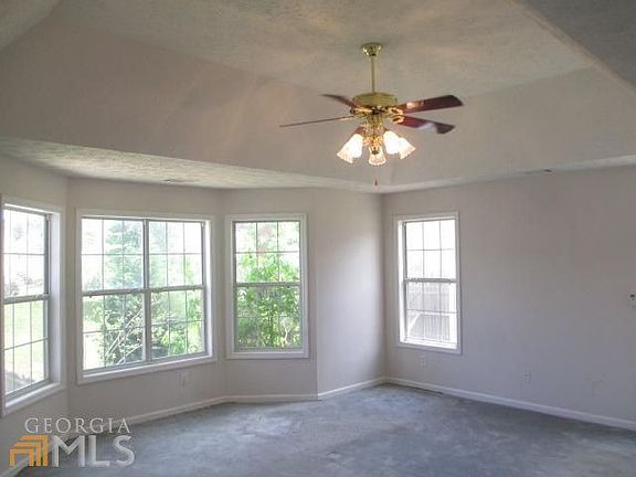5th image of 805 Rock Ln
