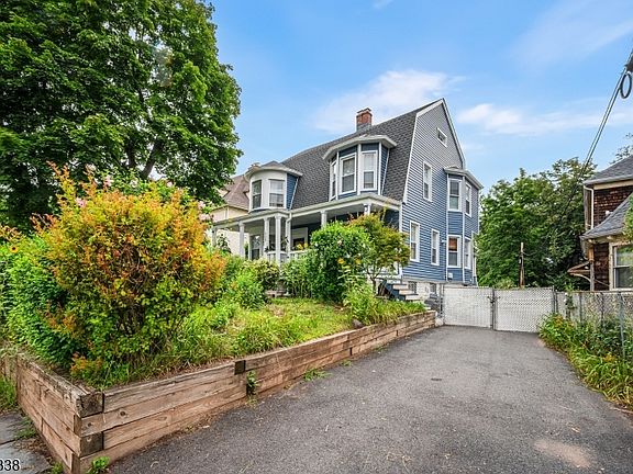 2nd image of 328 Springdale Ave