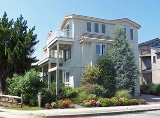 32 W 34th St, Avalon, NJ 08202