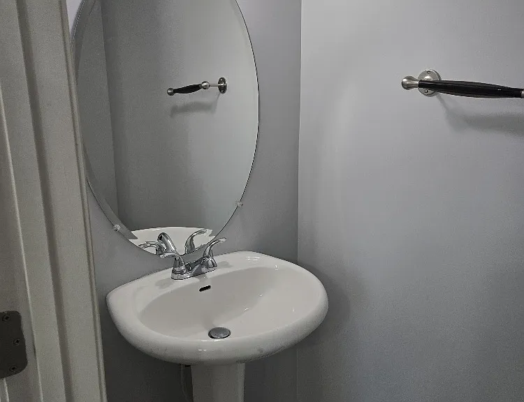2606 Honeysuckle Dr — Photo 3