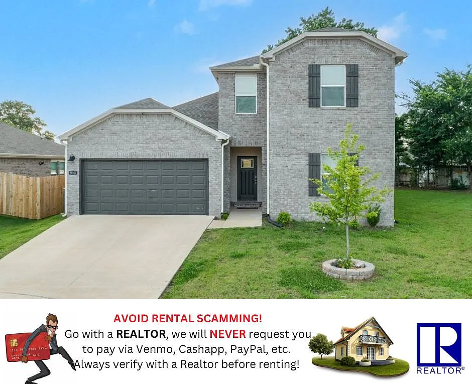 913 Sonoma St in Rogers, AR 72758 — Photo 1