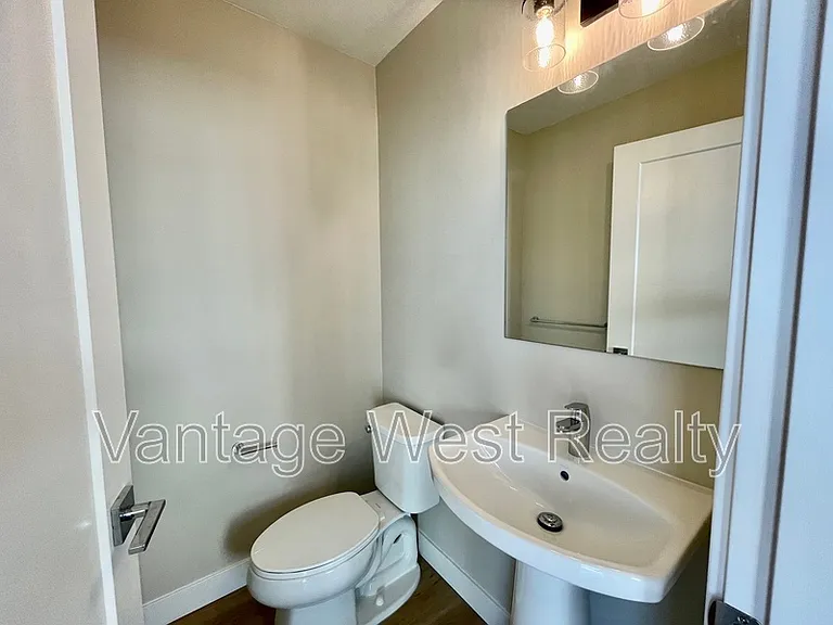 4025 Gellatly Rd S #147 — Photo 11