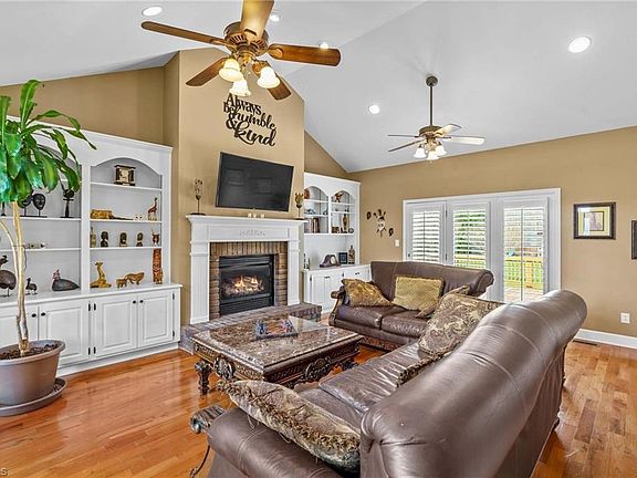 5th image of 115 Anson Dr