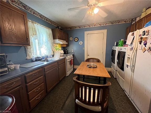 5th image of 1505 Randolph Ave