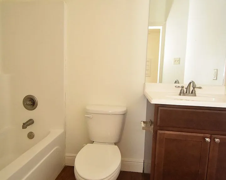 2408-2464 W Barnett Springs Ave — Photo 28