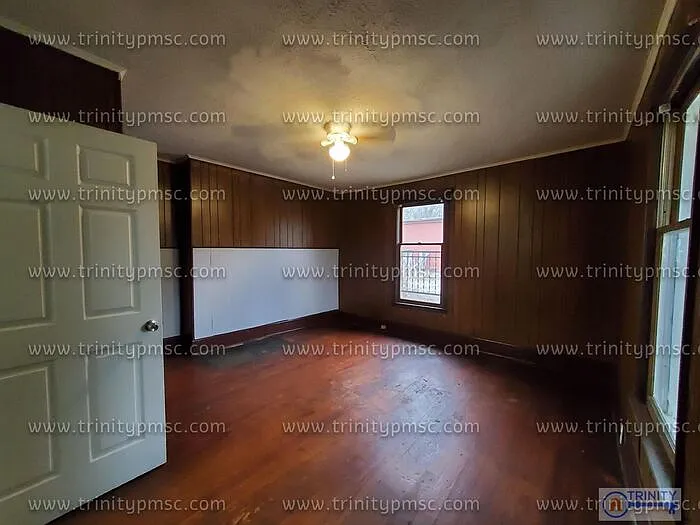 908 Ansel St — Photo 5