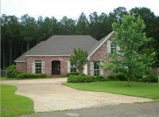 520 Pelahatchie Shore Dr, Brandon, MS 39047