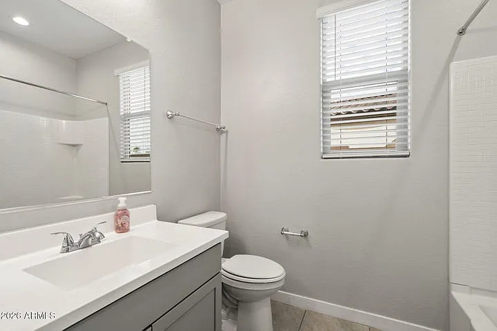 10768 W Kinderman Dr — Photo 3