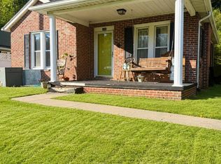 1426 Kentucky #40, Staffordsville, KY 41256