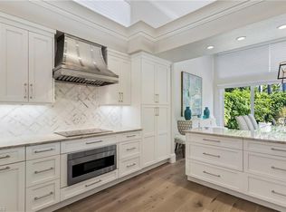 7932 Grand Bay Dr #26, Naples, FL 34108