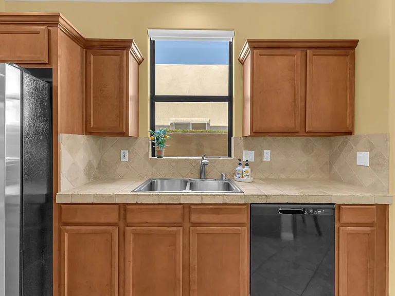 54052 Avenida Martinez — Photo 18
