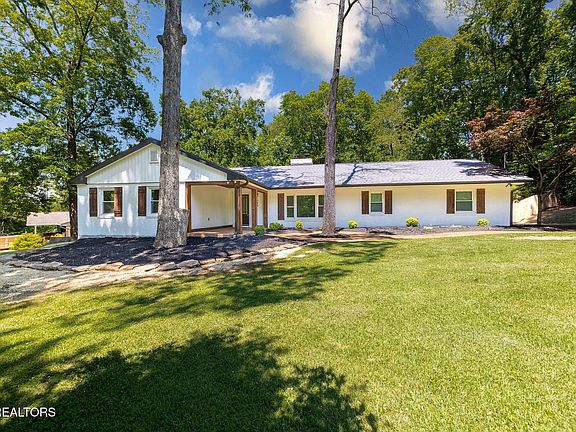 2nd image of 244 Guinnwood Ln
