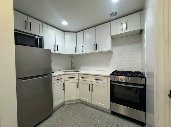 169 East 90th Street image 1 of 11