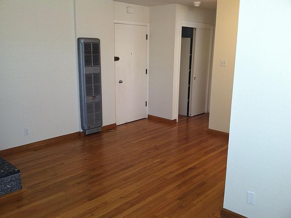 4th image of 425 Greenwich St APT 1