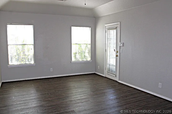 11705 S 103rd East Ave — Photo 10