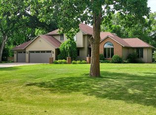 1889 Hidden Valley Ln, Fort Dodge, IA 50501