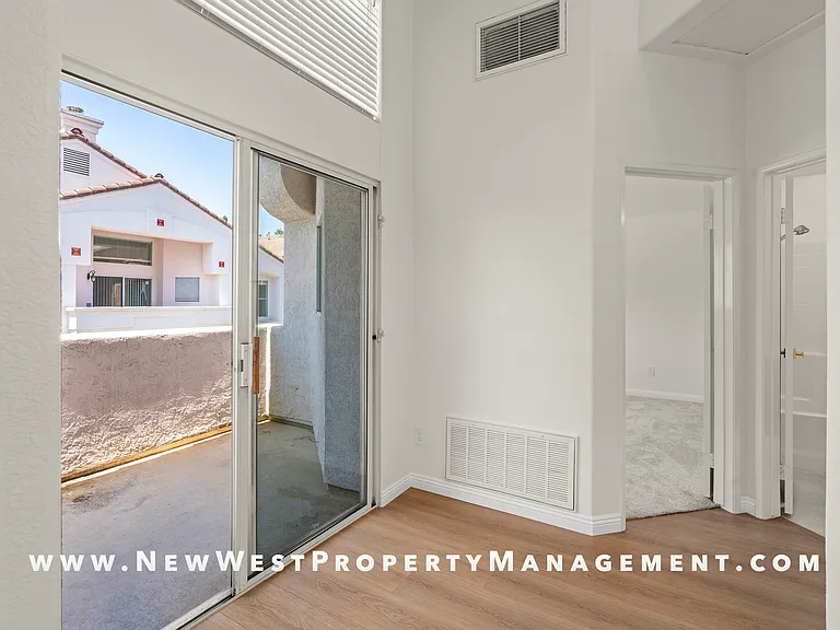 5522 Renaissance Ave #1 — Photo 18