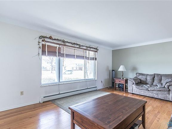 5th image of 1091 Westbrook Dr