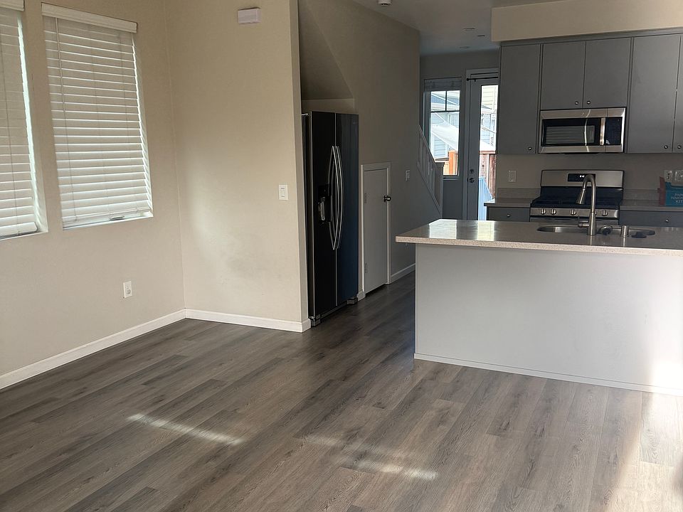 2nd image of 446 Pueblo Bonito Pl