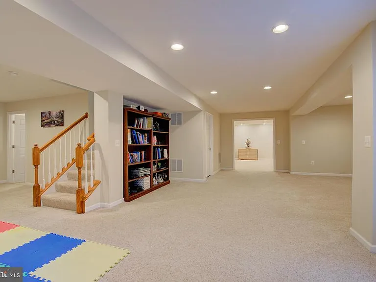 25291 Kilkeen Way — Photo 32