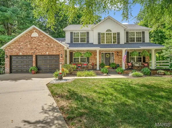 110 Carrington Ct, Edwardsville, IL 62025