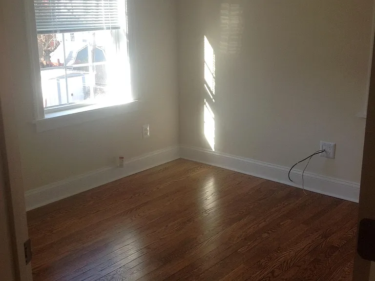 404 S Veitch St — Photo 15