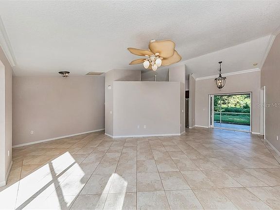 3rd image of 1722 Shevlin St