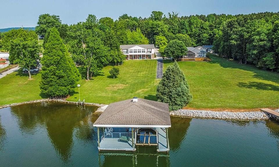 1st image of 355 Marshall Ln