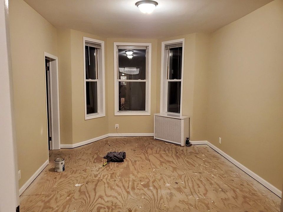 1st image of 225 N Henry St #3