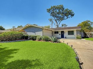 12118 Braewick Dr, Houston, TX 77035